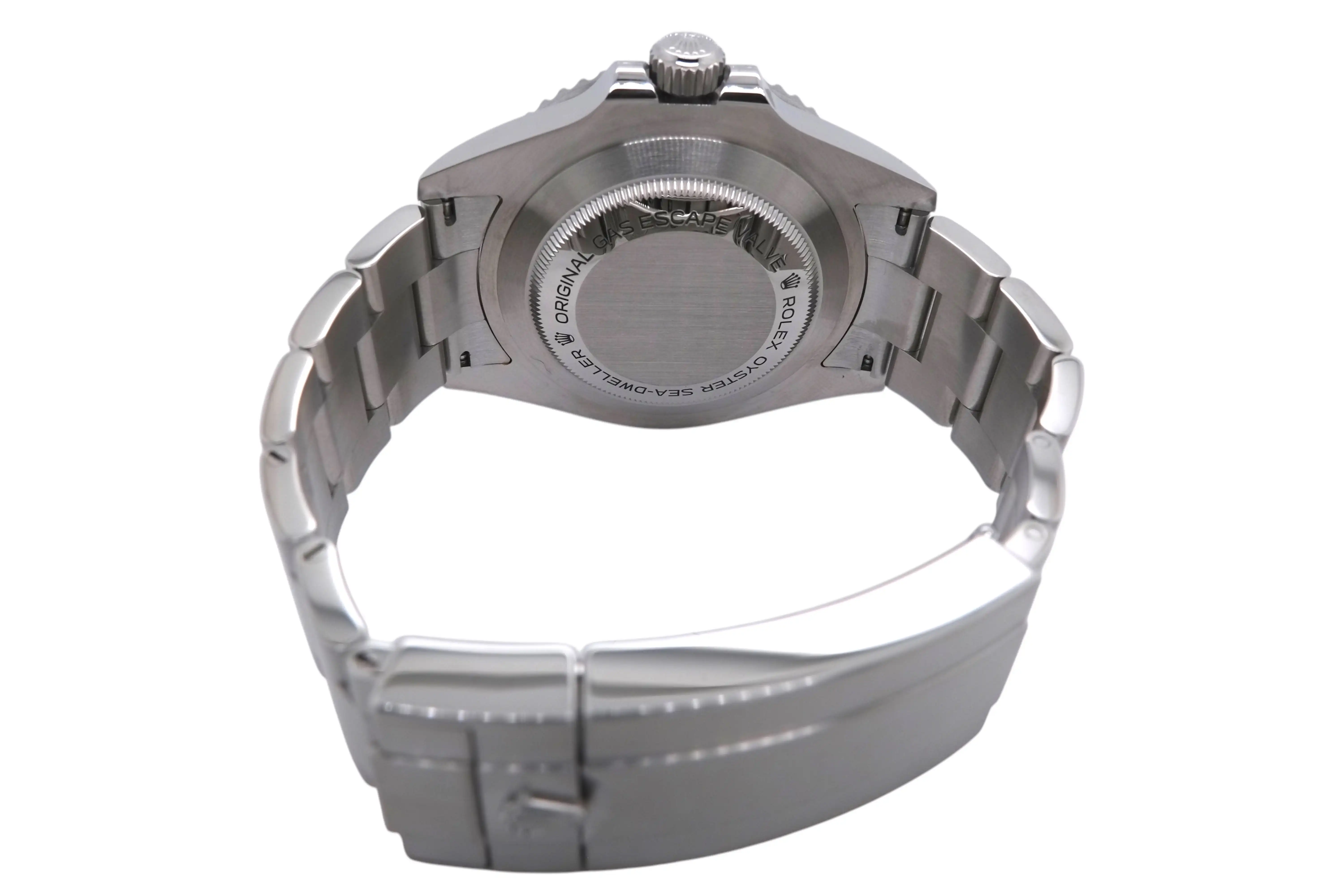 Rolex Sea-Dweller Ref. 126600 - View 10