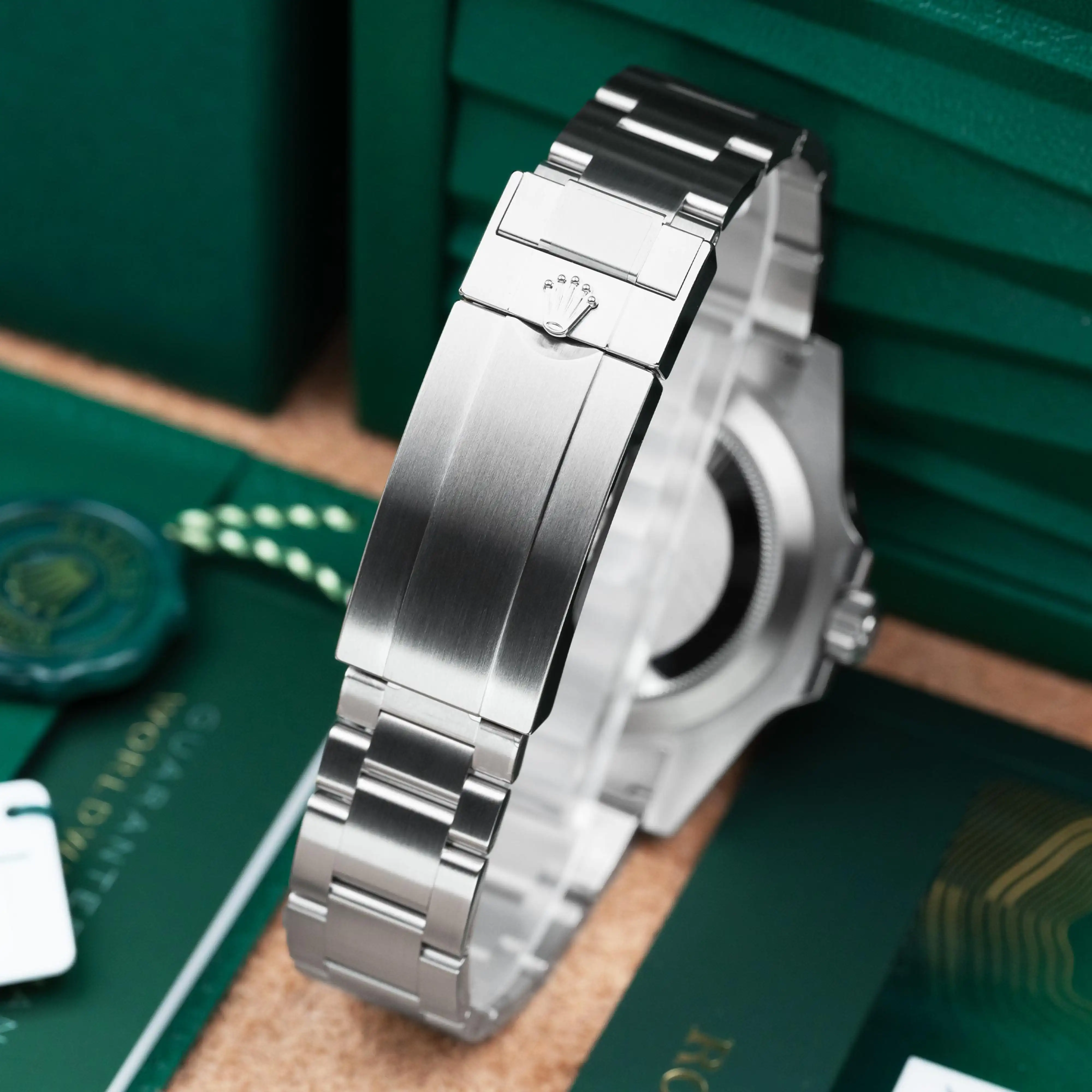 Rolex Submariner Date "Kermit" Ref. 126610LV - View 4