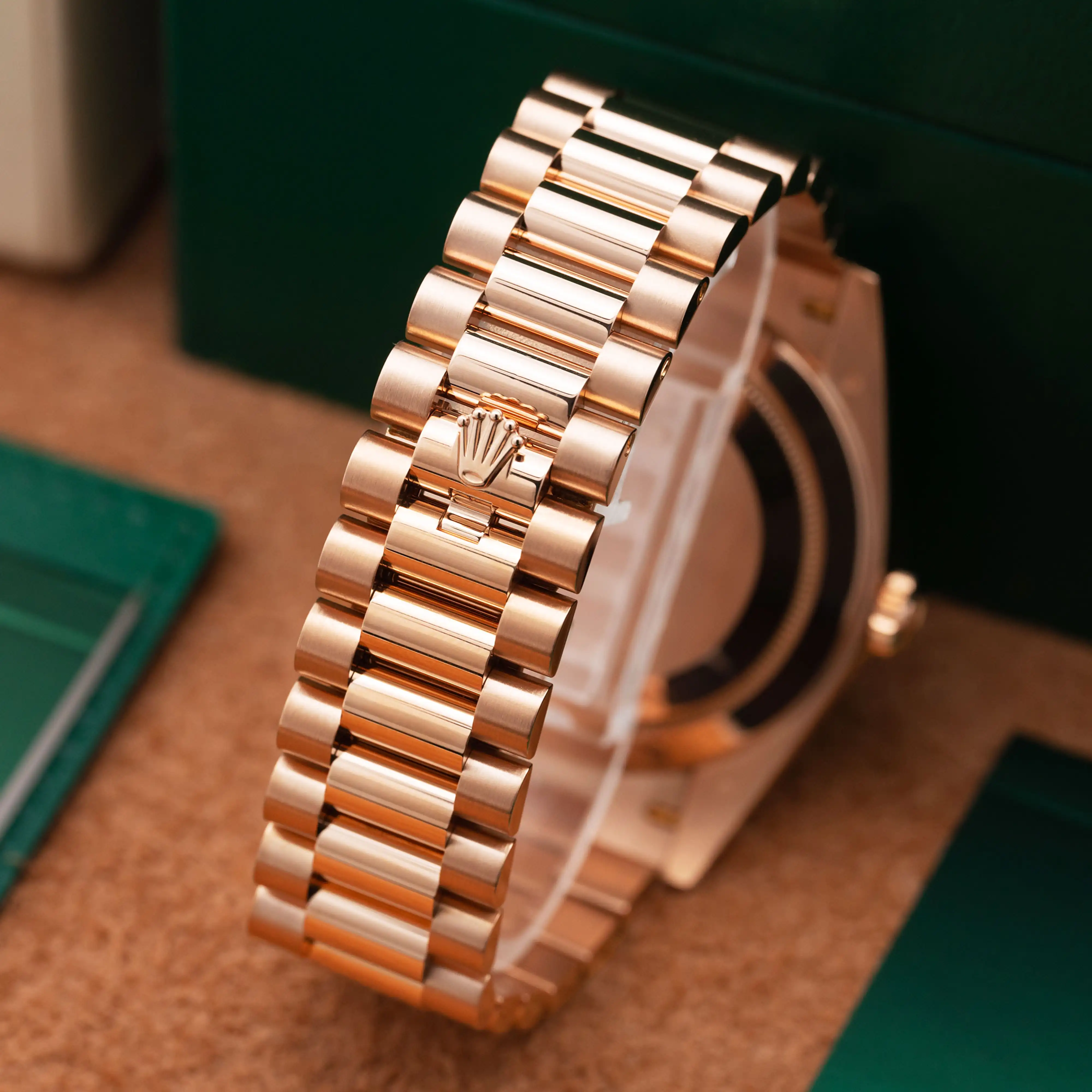 Rolex Day-Date 40 Ref. 228235 - View 9